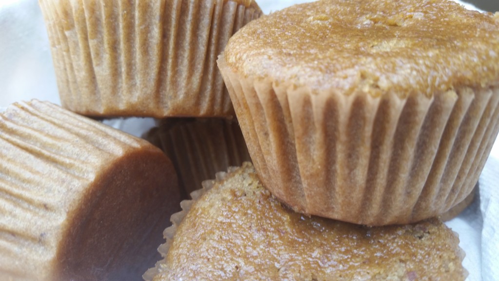 Applesauce Muffins