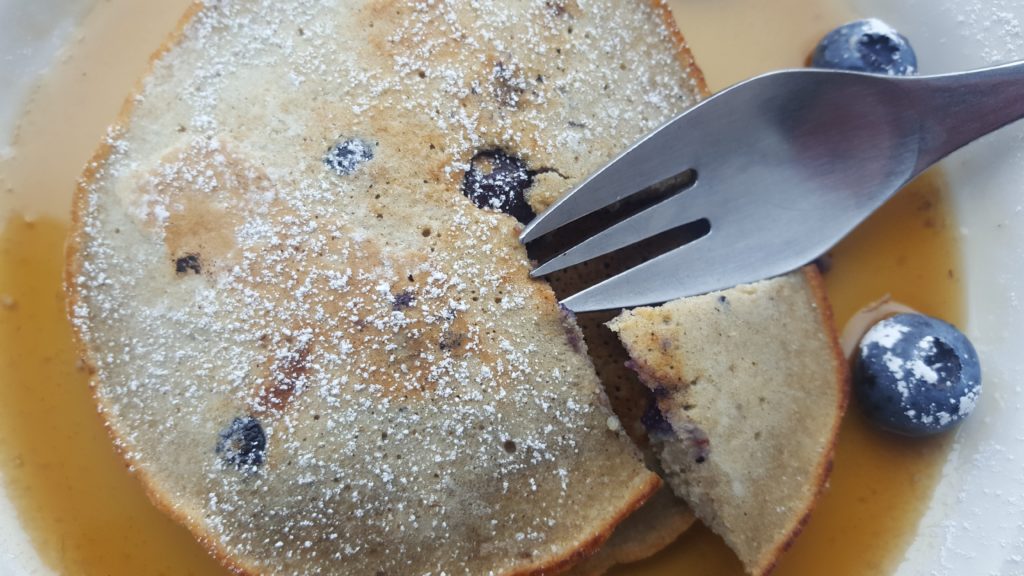 Light and Fluffy Berry Pancakes