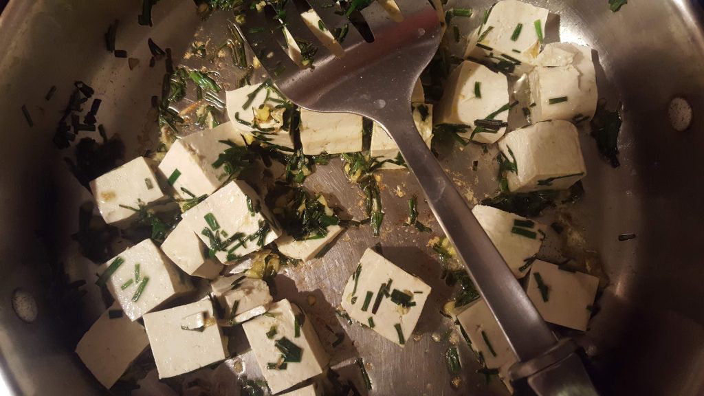 Tofu Frying with Chives and Ginger