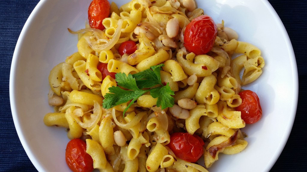 Spicy Pasta with Roasted Tomato and White Beans