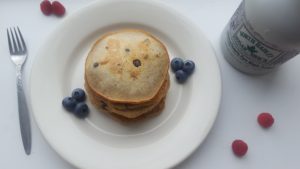 Light and Fluffy Berry Pancakes